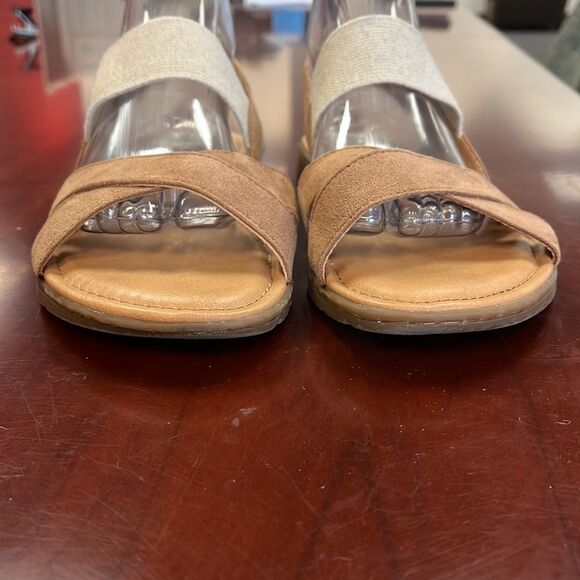 B.O.C. Neutral Elastic Comfort Sandals sz 10 EUC - Picture 4 of 7